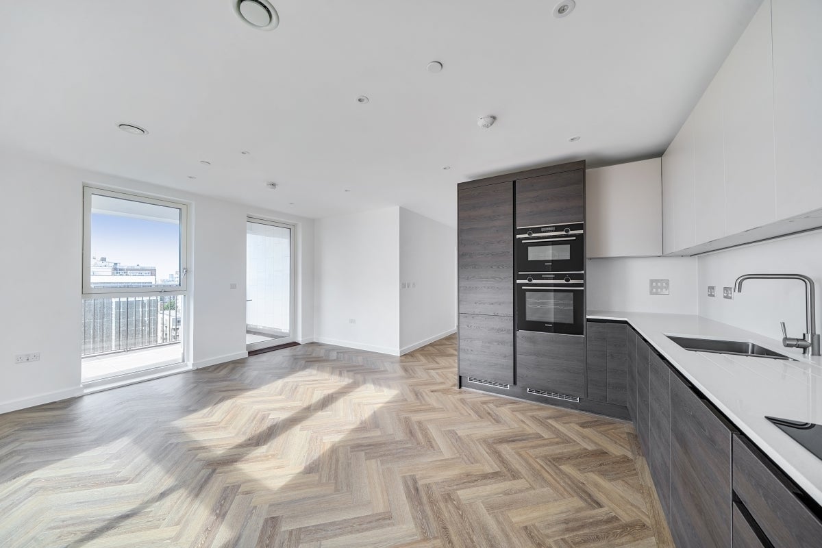 Flat Castellain Road in City of Westminster