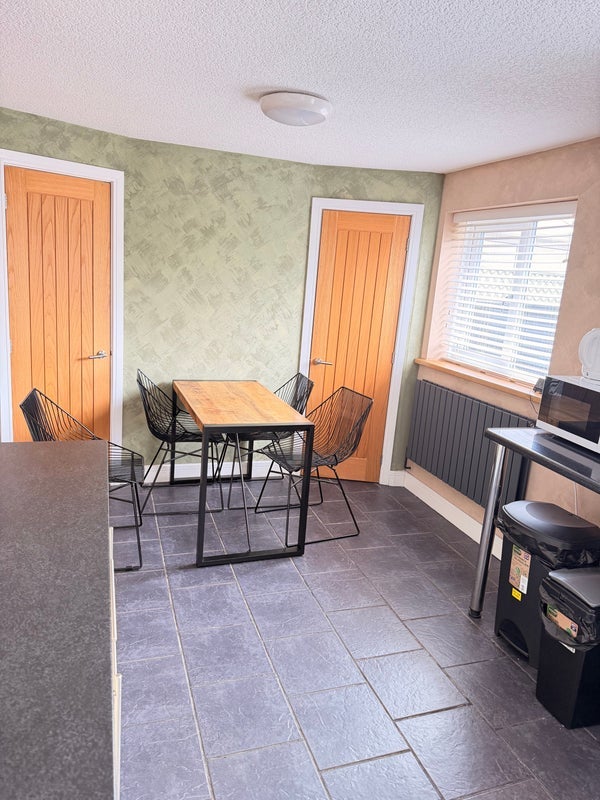 Room Sixth Avenue in Oakengates