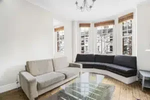 Flat Hackford Road in Greater London