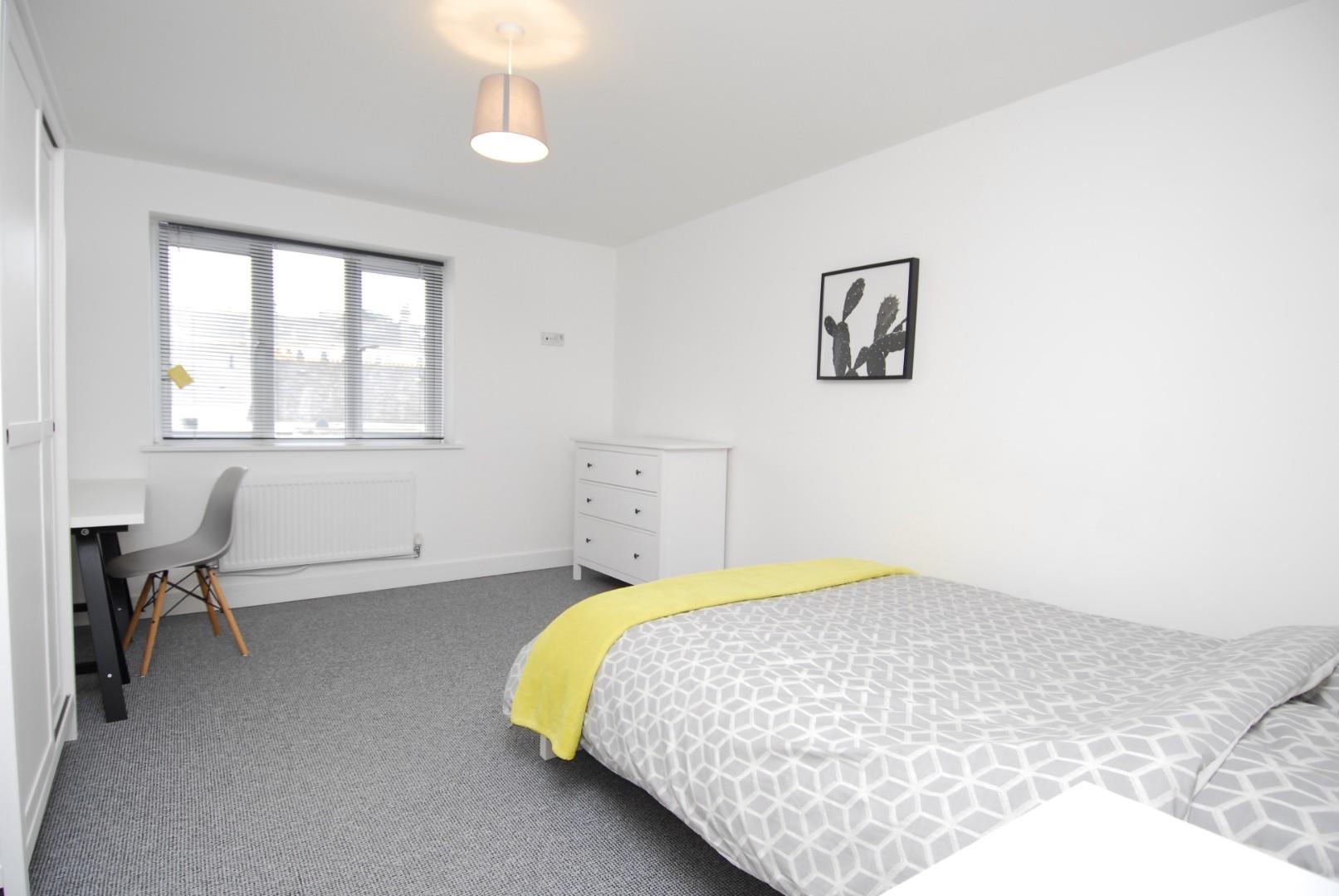 Flat Belgrave Lane in Plymouth