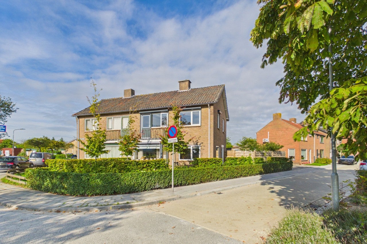 Huis Bernhardstraat 13 in Hoek