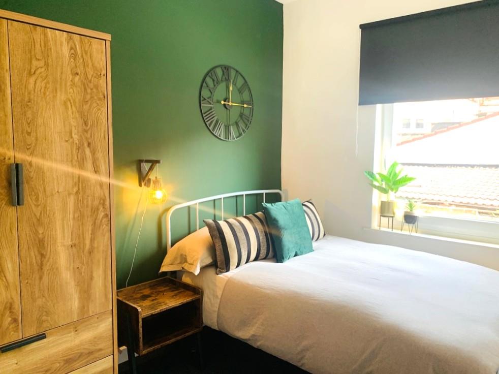 Room Oxford Street in Bristol