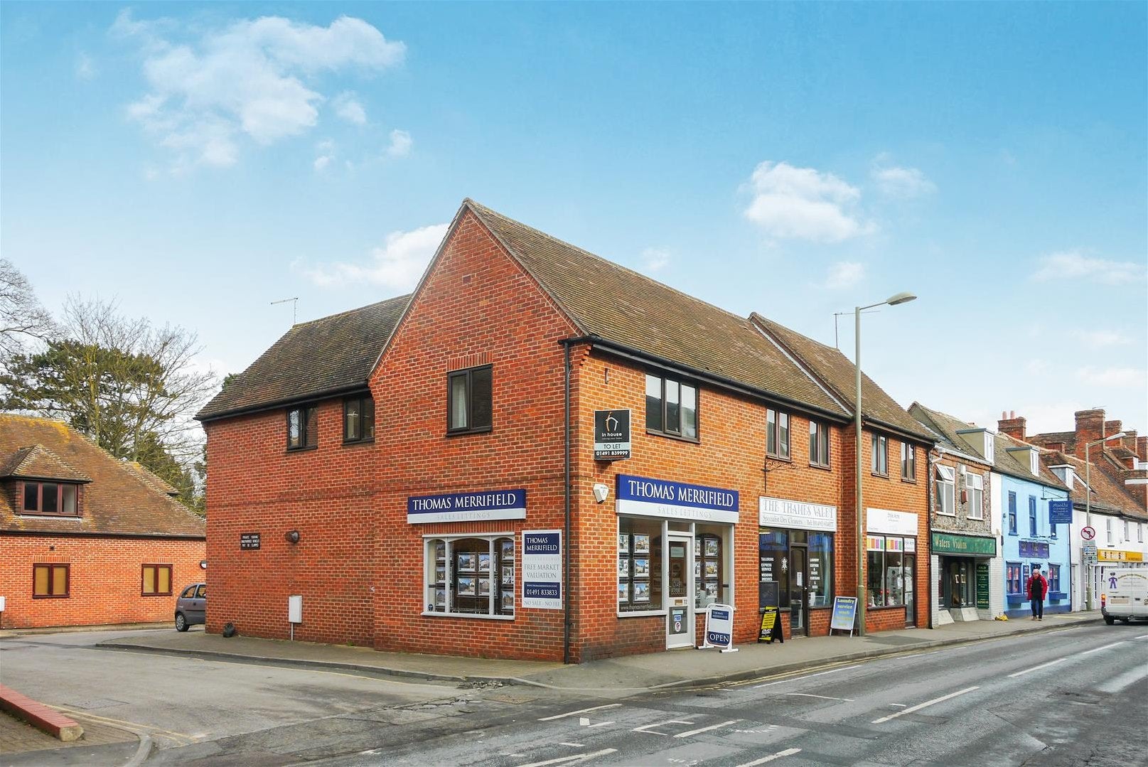 Flat High Street in South Oxfordshire