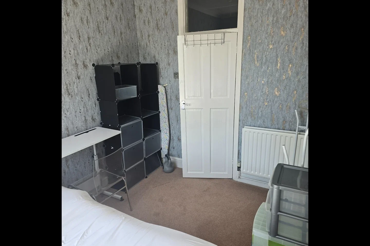 Room Leesland Road in Gosport