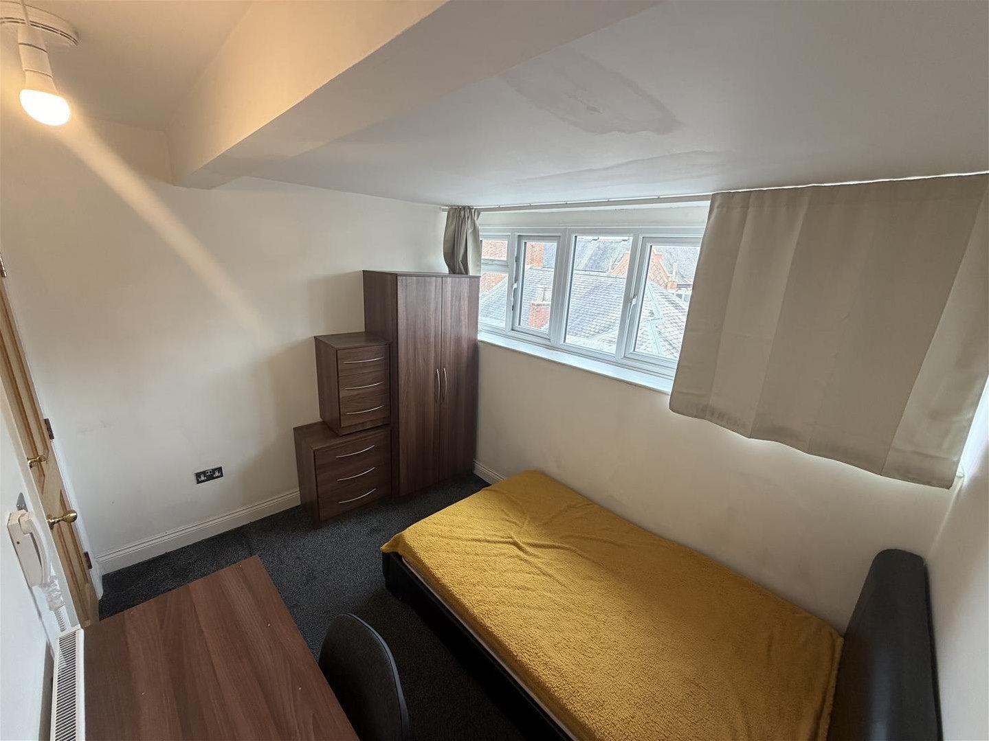 Room New Street in Leicester
