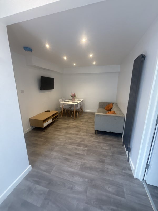 Room Durban Road in Bristol
