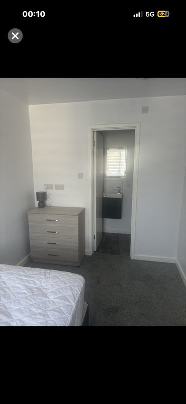 Room Durban Road in Bristol