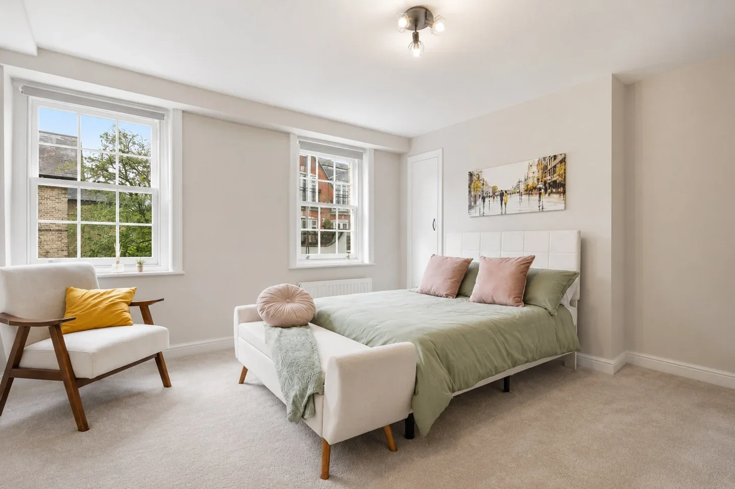 House Chase Side in Greater London