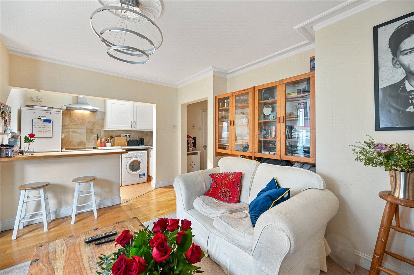 Flat Devonport Road in Greater London