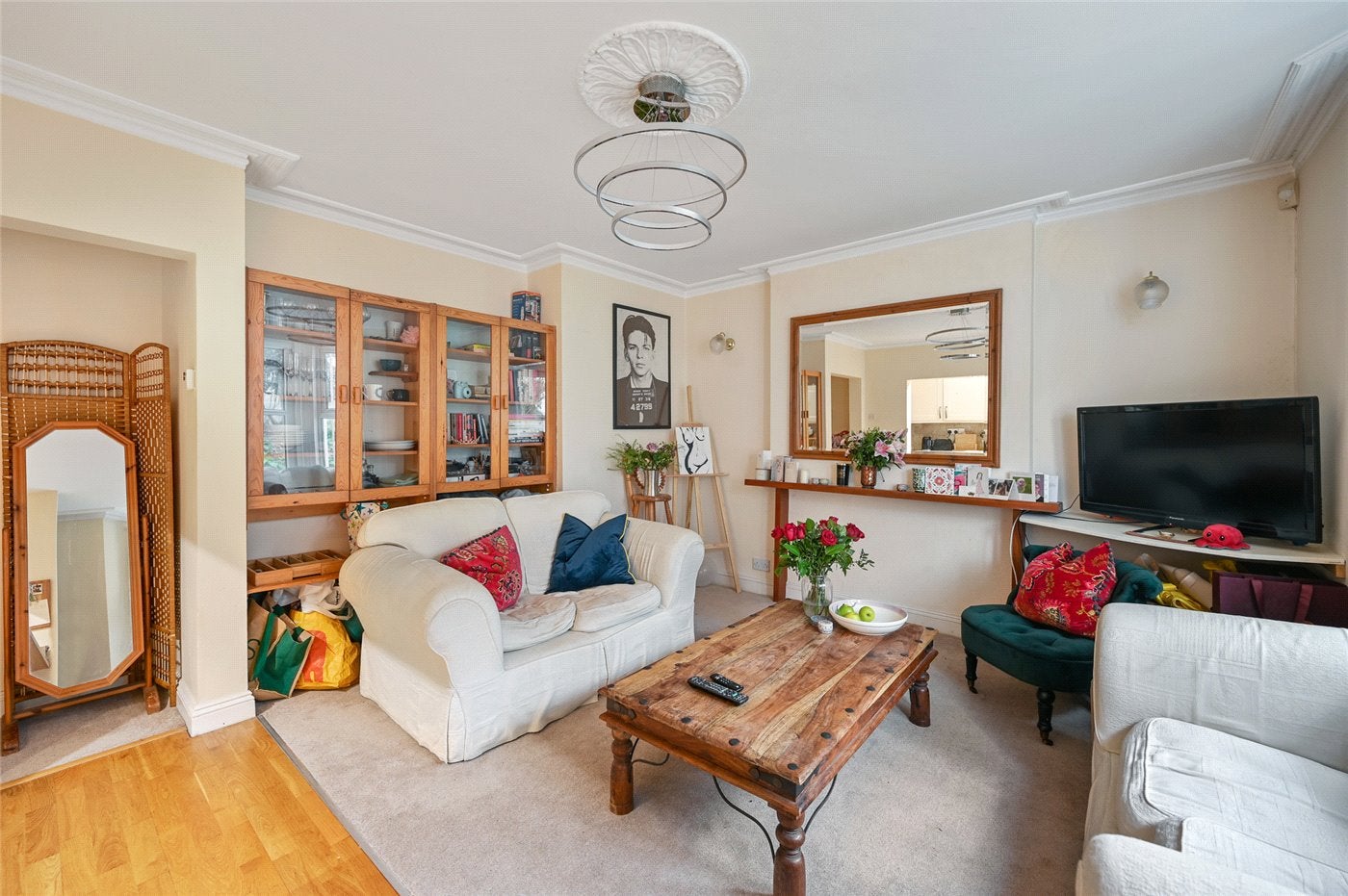 Flat Devonport Road in Greater London