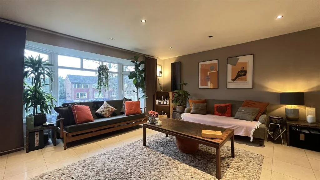 Flat Christchurch Park in Greater London