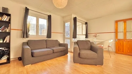 Room Salmon Lane in Greater London