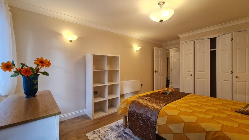 Flat Stockwell Green in Greater London