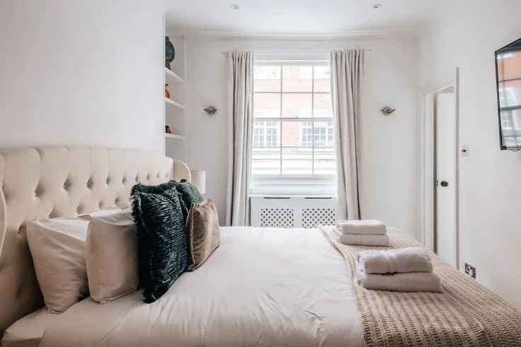 House Phillimore Walk in Greater London
