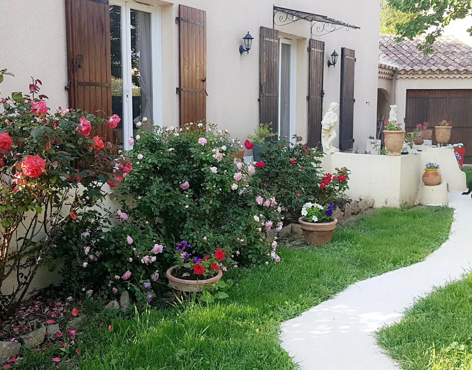 Room Allée Jean Goujon in Saint-Cyr-sur-Mer