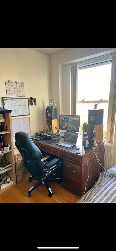 Room Axminster Road in Greater London