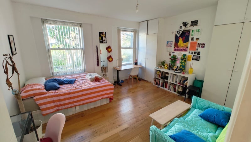 Room Axminster Road in Greater London