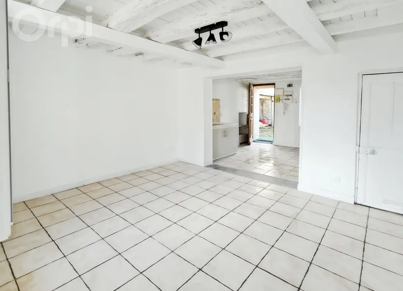 Appartement Place de l'Église à Le Plessis-Belleville