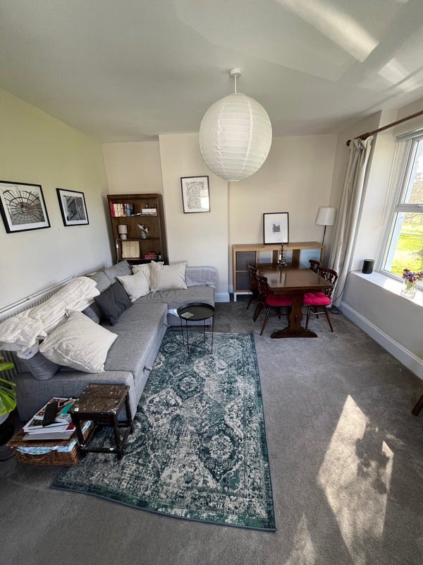 Room Park Crescent in Bristol