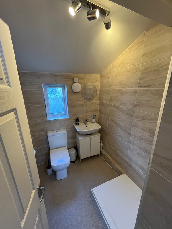 Room Park Crescent in Bristol
