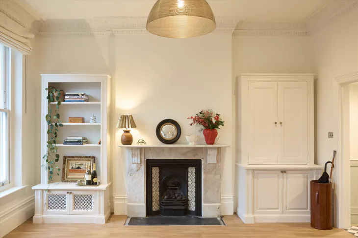 Flat Carlingford Road in Greater London
