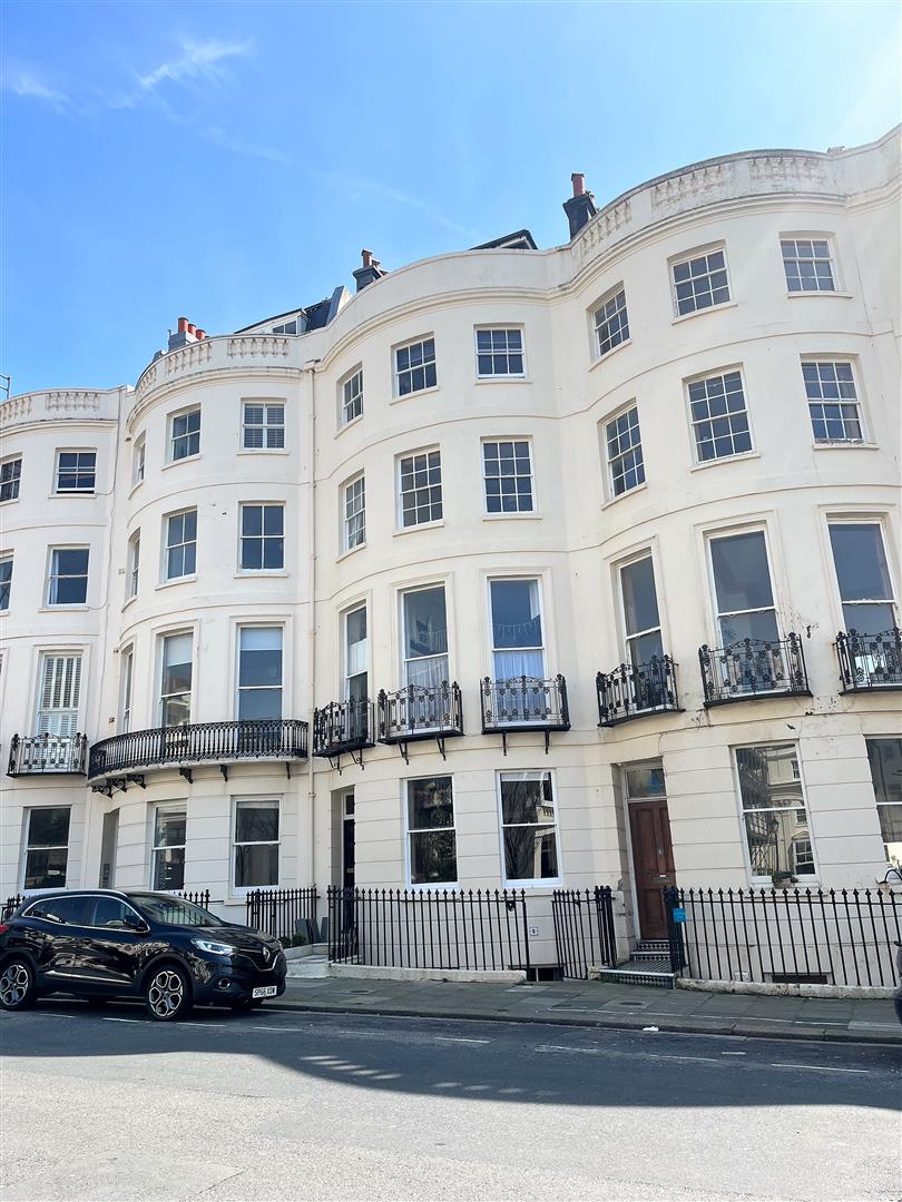 Flat Lansdowne Place in Hove