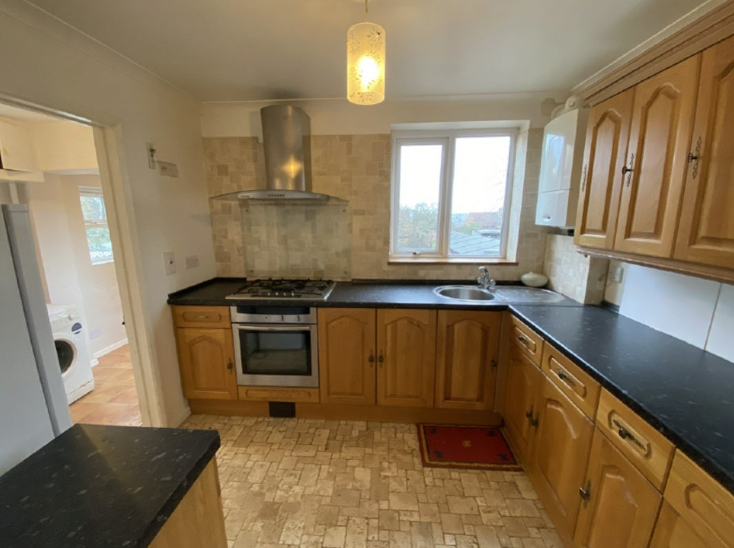 Flat Sweetmans Road in North Hinksey
