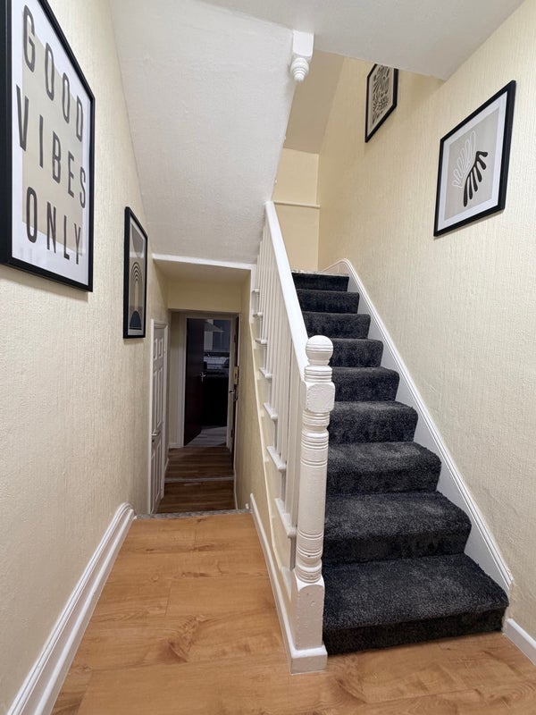Room Lordship Lane in Greater London