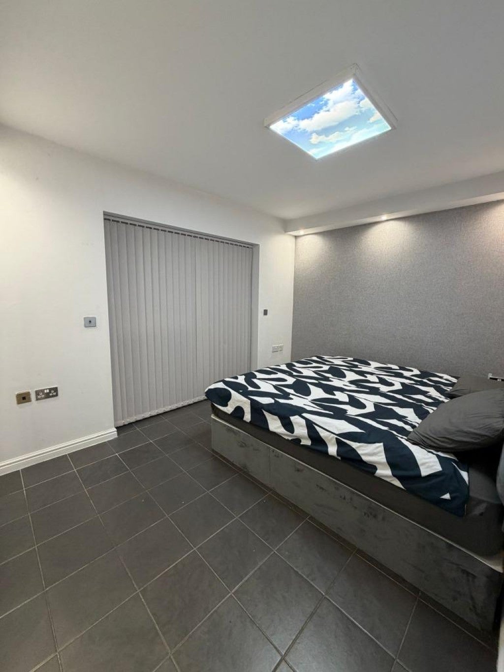 Flat Jevington Walk in Manchester