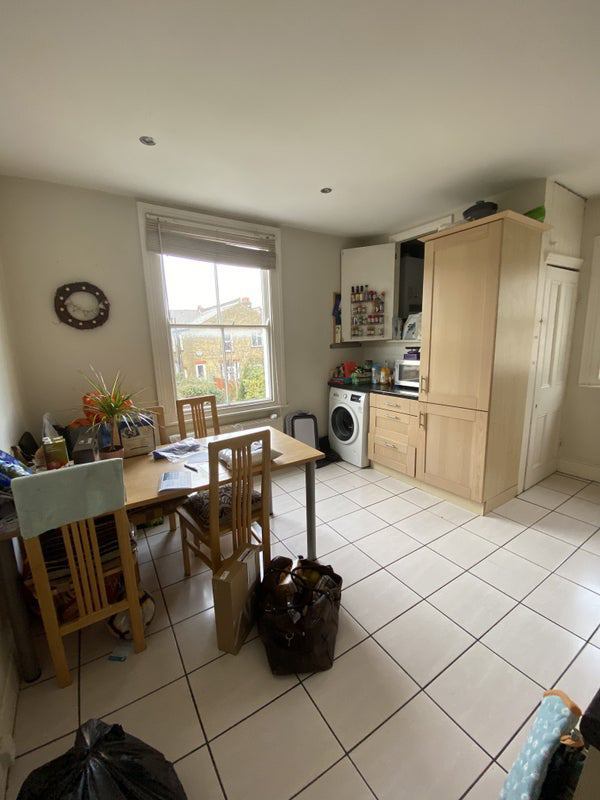 Room Quinton Street in Greater London