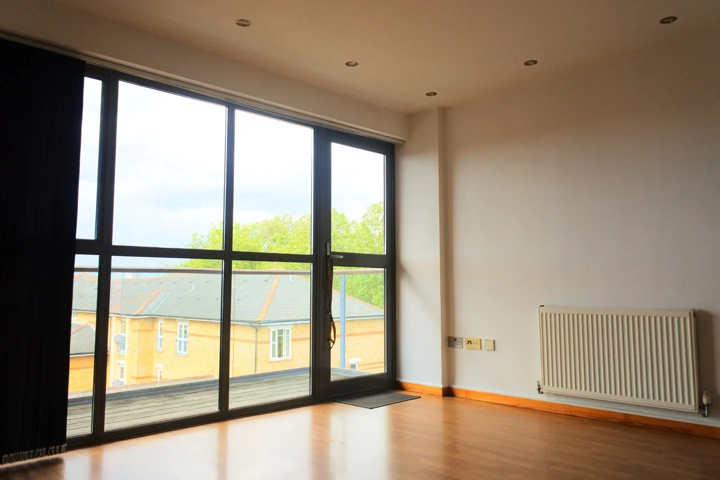Flat Varcoe Road in Greater London