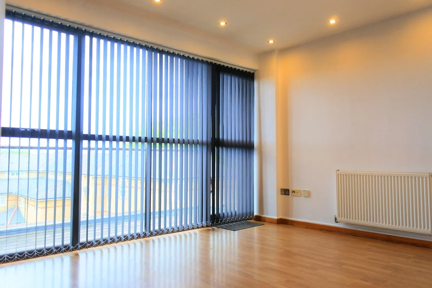Flat Varcoe Road in Greater London