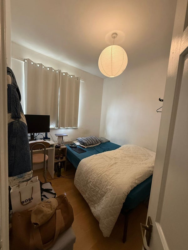 Room Chalsey Road in Greater London