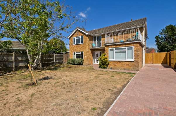 House The Meadows in Loudwater
