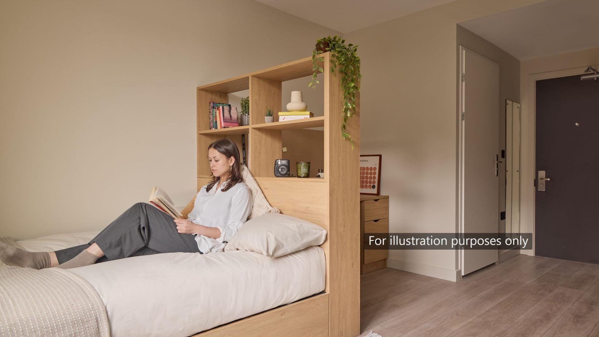 Room Hallsville Road in Greater London