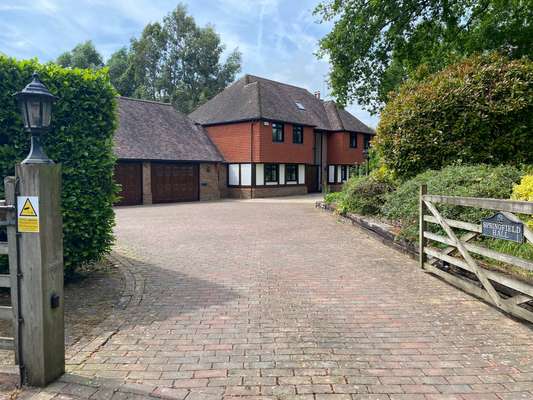 House Morleys Road in Sevenoaks