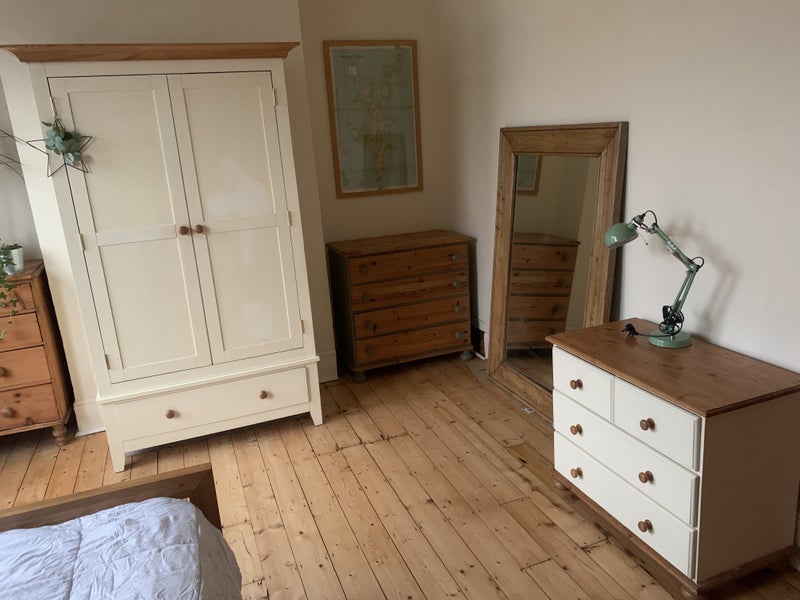 Room Howarth Road in Greater London