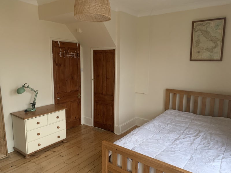 Room Howarth Road in Greater London