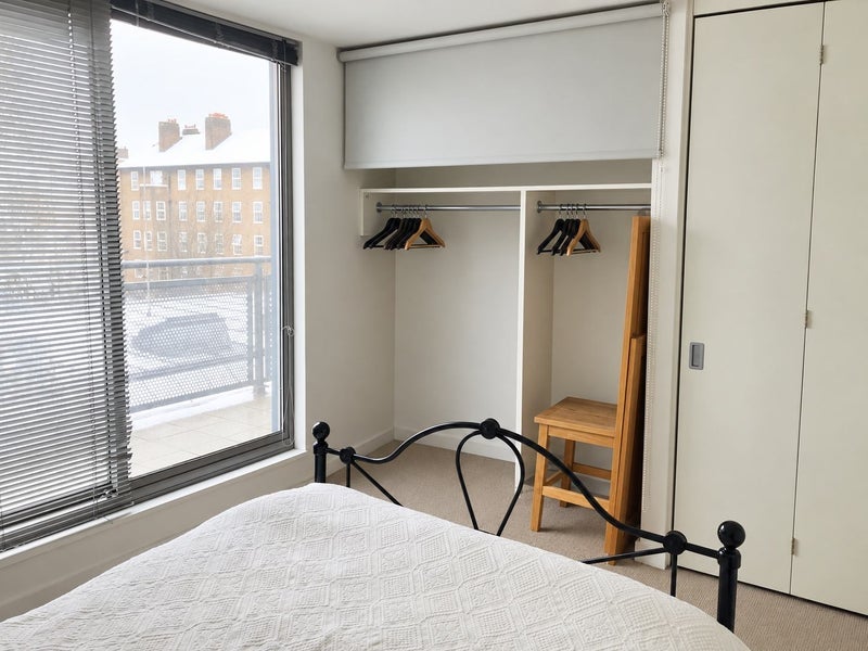 Flat Shelford Place in Greater London