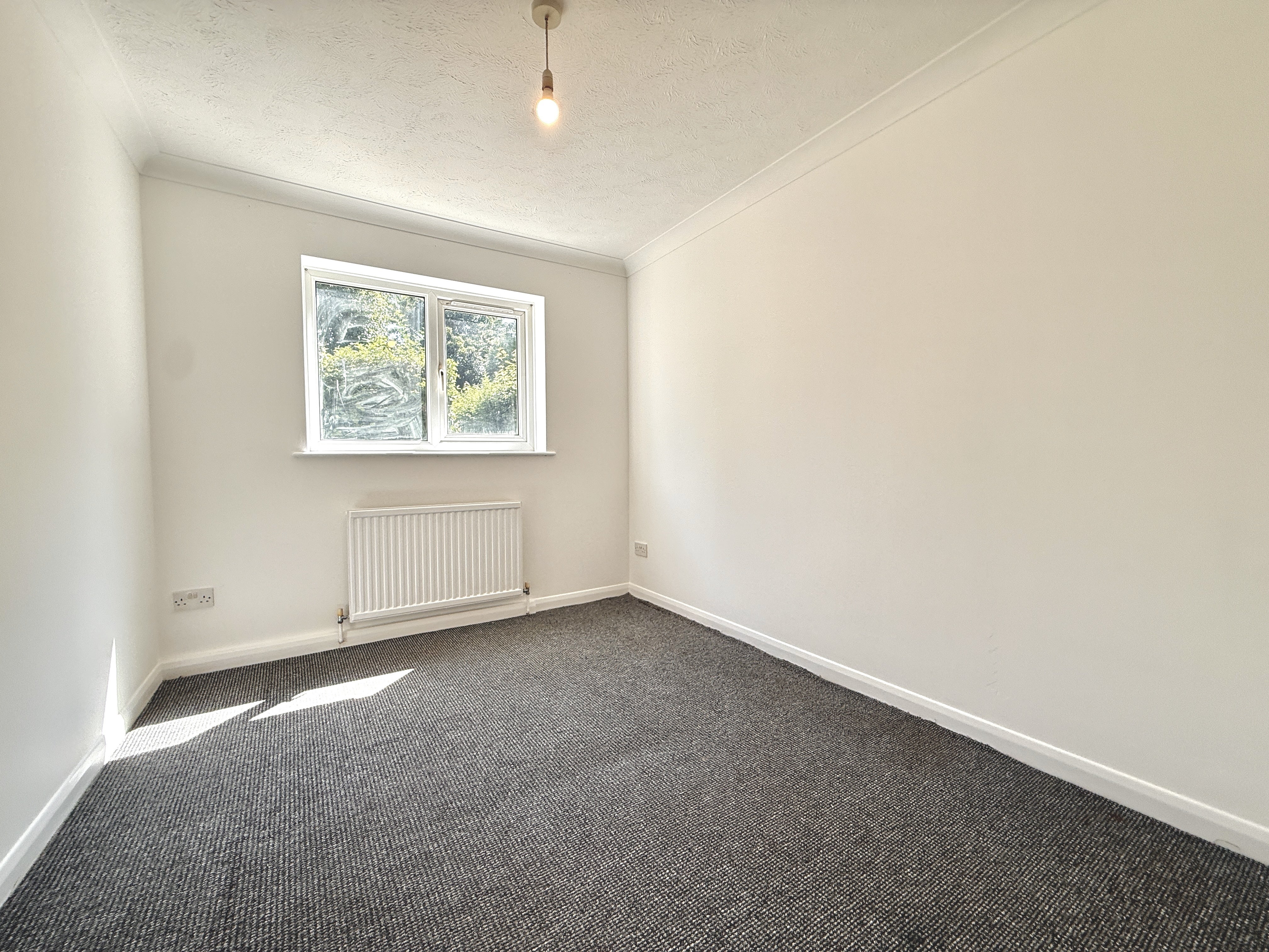Flat Hastings Road in Maidstone