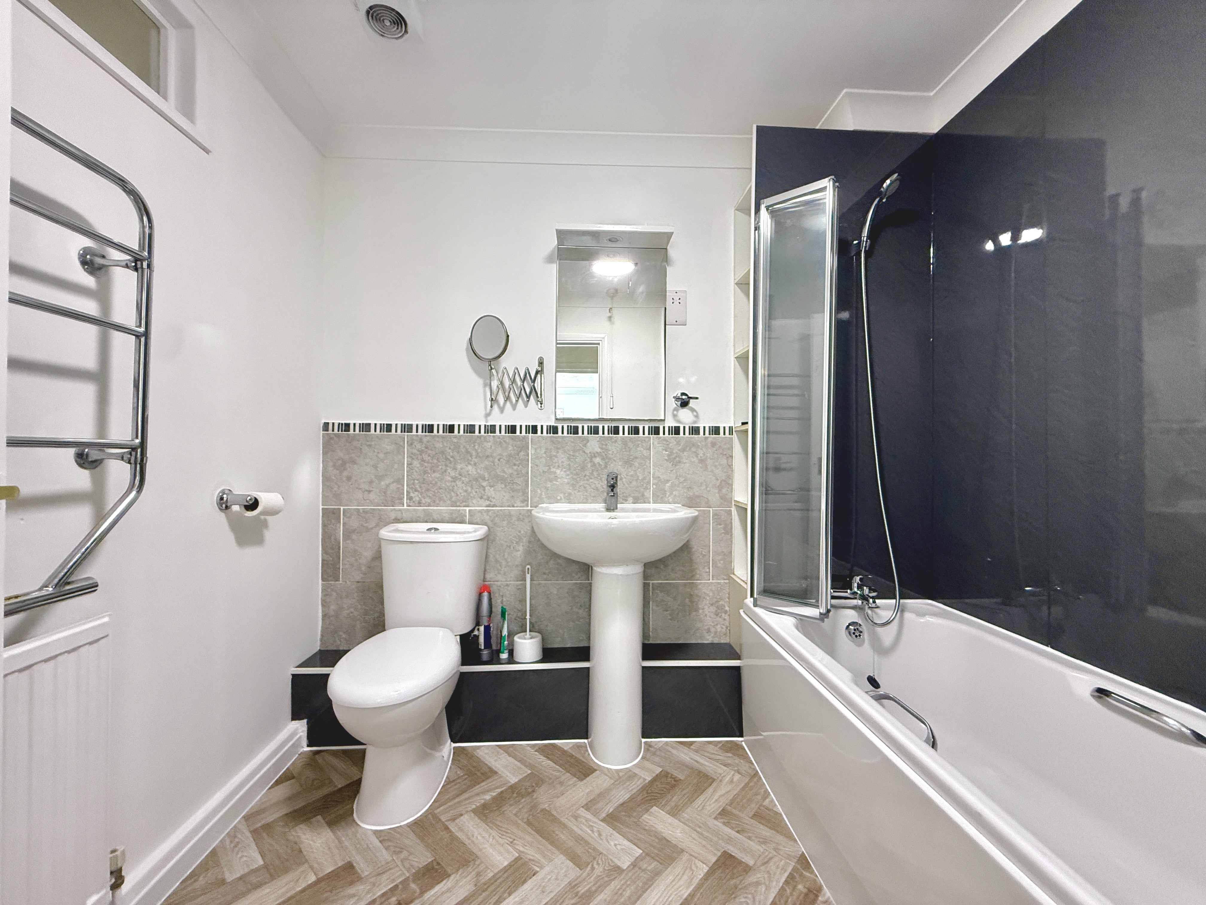 Flat Hastings Road in Maidstone