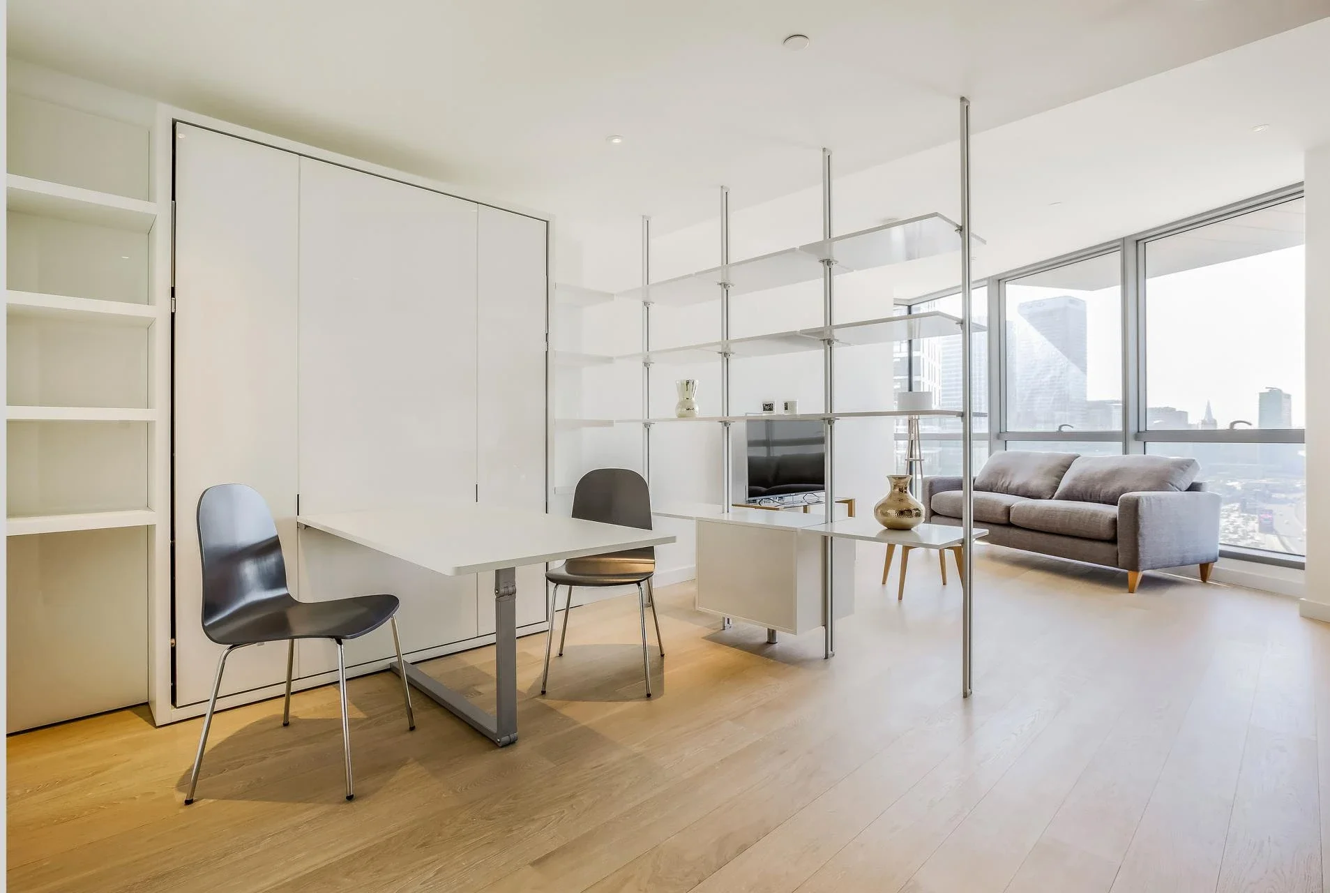 Flat Burdett Road in Greater London