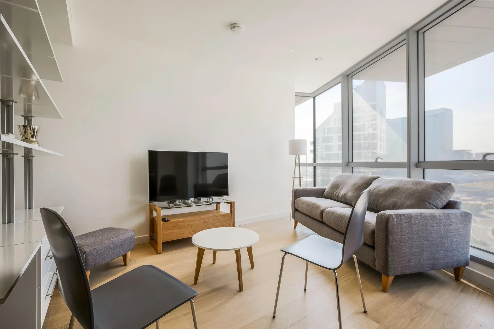 Flat Burdett Road in Greater London