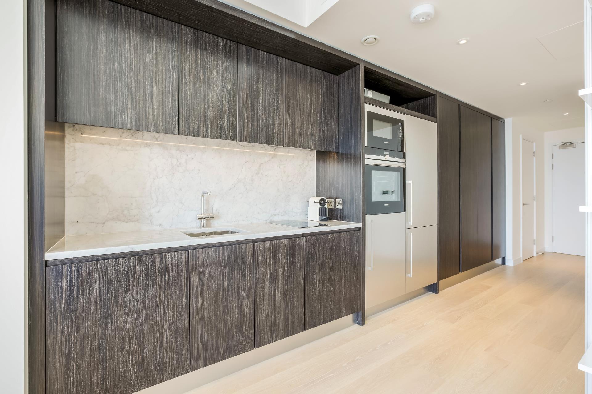 Flat Burdett Road in Greater London