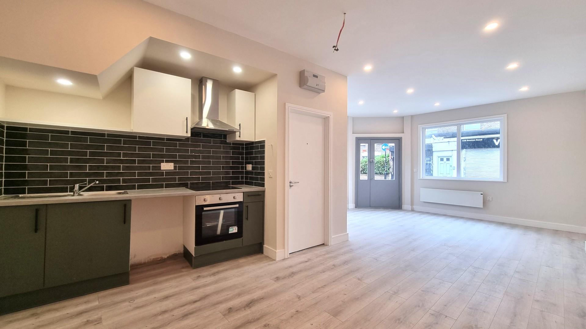 Flat Boston Road in Greater London