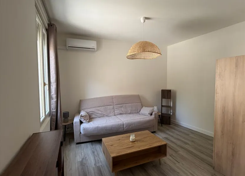 Flat Rue Watt in Nîmes