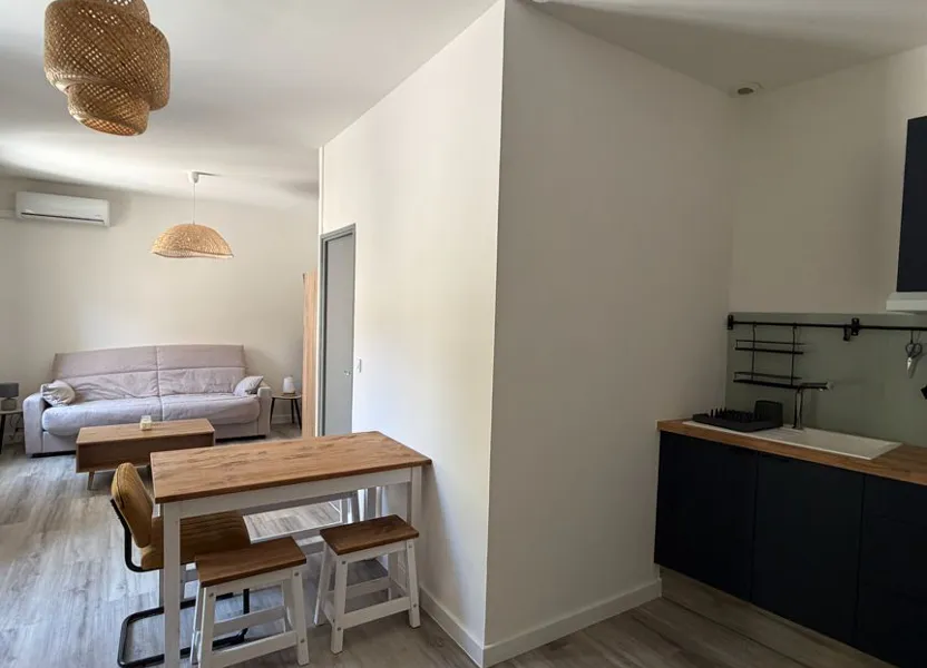Flat Rue Watt in Nîmes