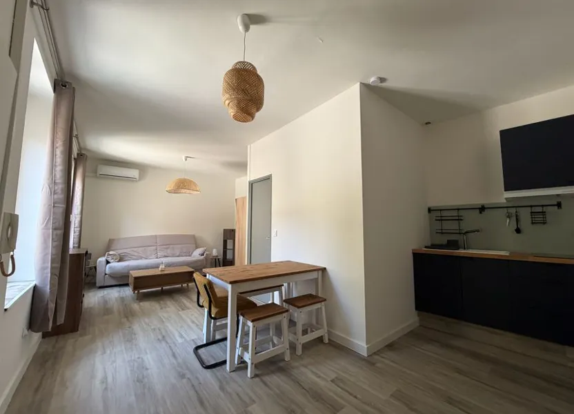Flat Rue Watt in Nîmes