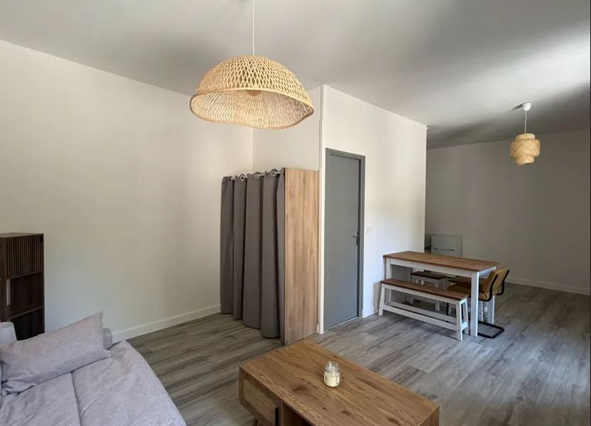 Flat Rue Watt in Nîmes