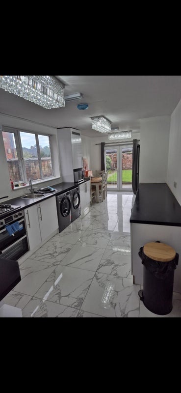 Room Market Street in Earlestown